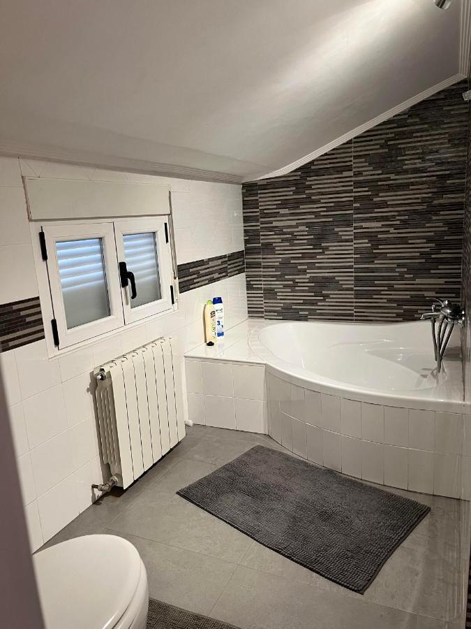 Apartamento Grande y precioso Ático acogedor Montejo  Exterior foto